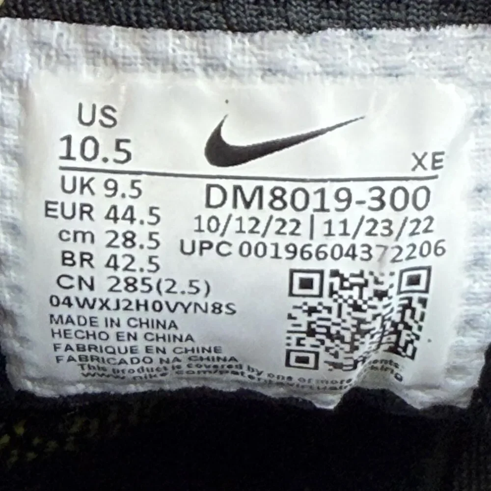 Nike ACG Lowcate Shoes Mens Size 10.5 Black Trail Running Hiking DM8019-300